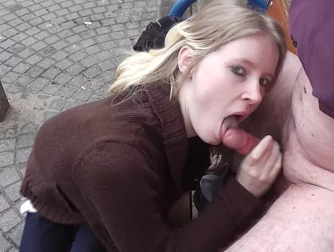 Blowjob mit Gesichtsbesamung