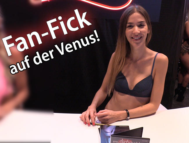 Fan-Fick auf dem Venus Klo!