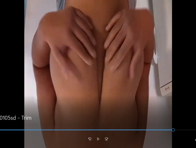 Meine Riesentitten mal durchkneten