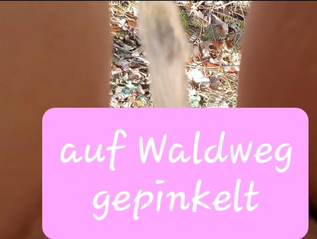 In den Wald gepinkelt