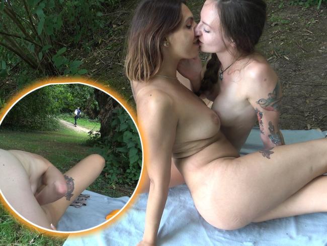 Bester Lesbensex meines Lebens ! Anna verführt mich am FKK See