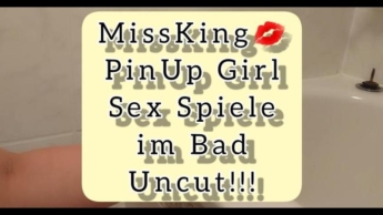 PinUp Girl Sex Spiele im Bad Uncut!!!