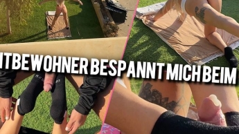 WG MITBEWOHNER BESPANNT MICH BEIM YOGA