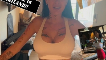 Im Fitness! Creampie in Thailand!