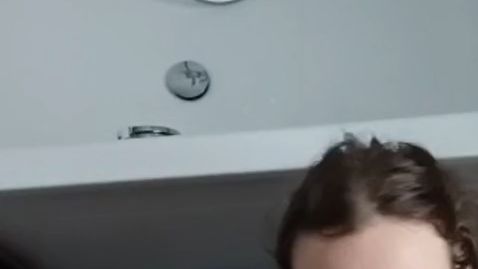 POV – Melli Deeper lutscht einen extragroßen Schwanz und kriegt die volle Ladung ins Gesicht
