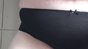 Uppps da ist wohl etwas in mein Höschen gelaufen